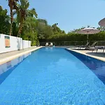 ヴィラ Olympic Gardens プロタラス